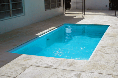 Modern fibreglass pools Robstown TX design